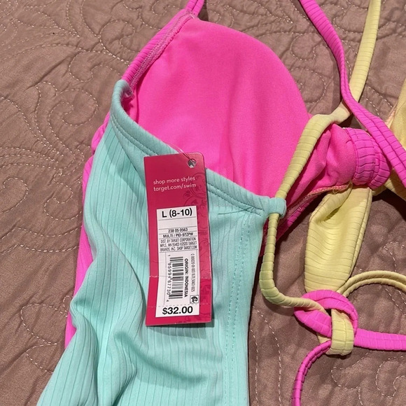 Cute One Piece Swimsuit - Picture 9 of 10